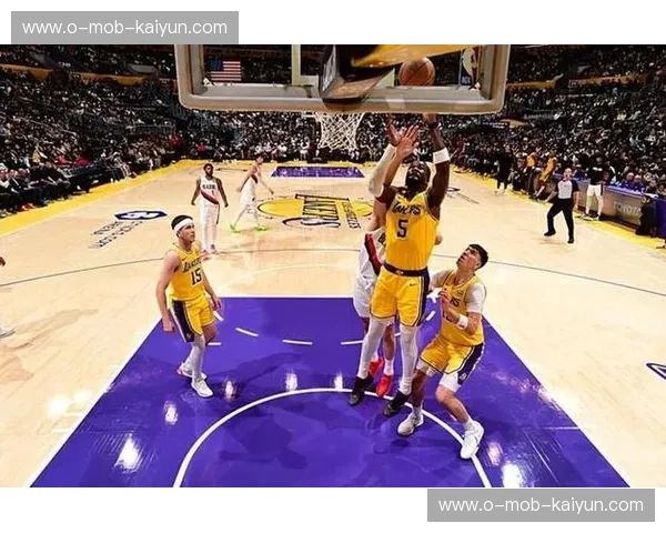 恩怨缠斗与巅峰对决：湖人vs开拓者录像全场回放，重温那段令人窒息的西海岸战事